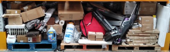 A quantity of assorted homeware and related items.