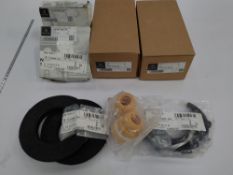 A quantity of as new genuine Mercedes-Benz components. Shock absorbers (A1763235000 + A1763234900, t