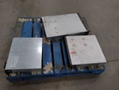 Mixed lot of three preowned APC uninterruptable power supplies. 1 x SMT2200RMI2U with 8 outputs,, 1
