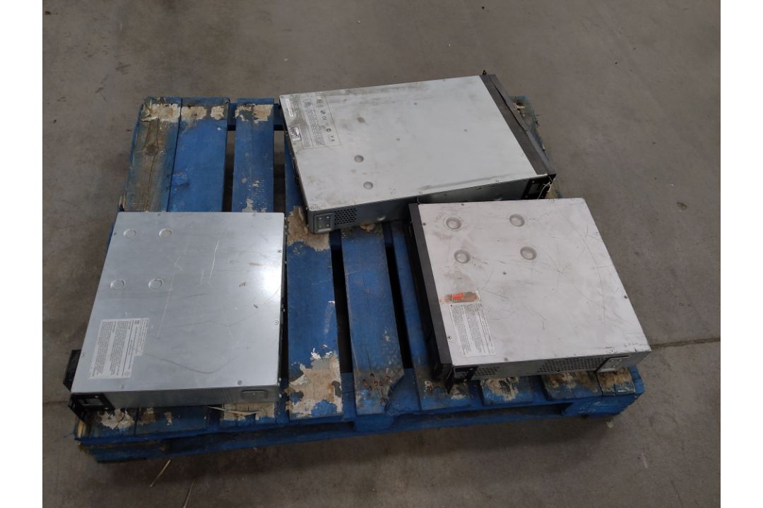 Mixed lot of three preowned APC uninterruptable power supplies. 1 x SMT2200RMI2U with 8 outputs,, 1 - Image 1 of 7
