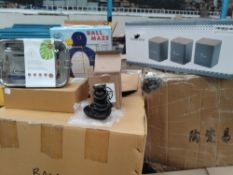 Pallet of assorted products, including Storage Containers, Ball Mazes, Lunchboxes and more.
