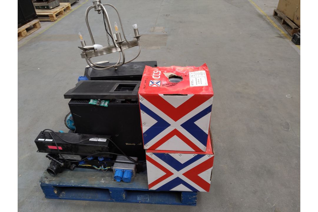 One pallet of mixed industrial and commercial items. Pallet not included. - Image 2 of 4