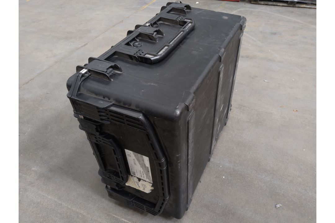 Large preowned SKB i Series heavy duty hardshell case. - Image 3 of 4