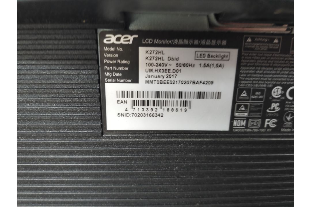 Eight preowned desktops monitors to include 7x LG 24BK550Y and 1x ACER K272HL. *All come with stands - Image 4 of 4