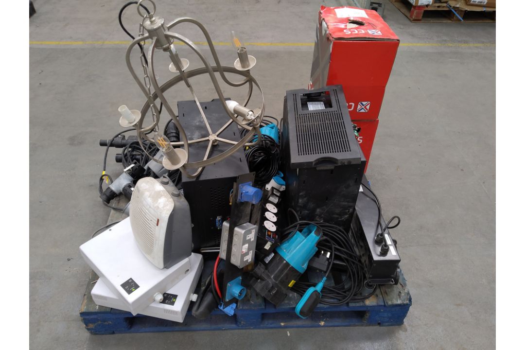 One pallet of mixed industrial and commercial items. Pallet not included. - Image 1 of 4