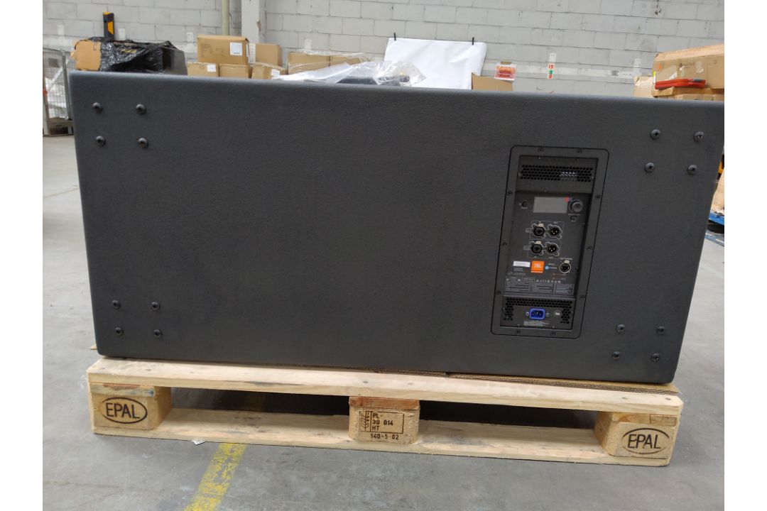 As new JBL SRX828SP 18" dual self-powered subwoofer system. Dimensions (H x W x D) 574 x 1205 x 681 - Image 4 of 5