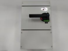 As new WLYEX, 3-Phase Switchfuse TP&N 100A, (NHTPSF100).