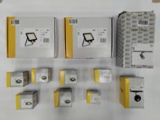 Mixed lot of SLV Lighting items including Oculus CW/White/(1004665), Light Eye 90 QPAR51/1-Phase Tra