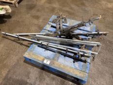 Small sprayer boom sections