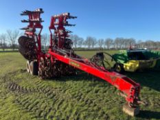 Vaderstad Rexius Twin 550 5.5m hydraulic folding trailed press with leading tines