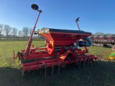 2005 KRM Maxidrill SR2 4m combination drill with KRM 4m OPT spring tine with tyre packer and wheel t