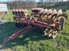 Massey Ferguson 520 discs