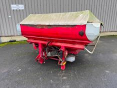 2004 Tulip Centreliner SX twin disc fertiliser spreader with border control. Serial No: 04530841 NB: