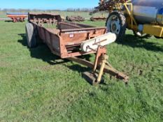 International 80 rear discharge manure spreader on 7.50-24 wheels and tyres. Serial No: 74-80-63