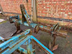 Ransomes C83B twin leg subsoiler, linkage mounted