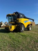 2007 New Holland CR9080 combine harvester with 30ft varifeed header on 900/60R32 front and 600/65-R2