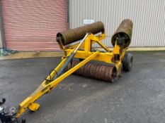 1999 Twose 7.2m horizontal folding cambridge rolls with breaker rings. Serial No: 270592 NB: Manual