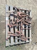 Quantity dual wheel clamps