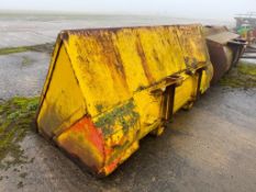 10ft general purpose bucket with Aveling Barford attachments