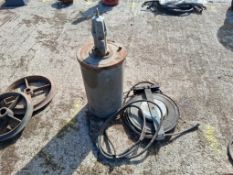 Air grease bucket
