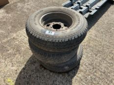 3No 215R15 wheels and tyres to suit Diahatsu Fourtrak