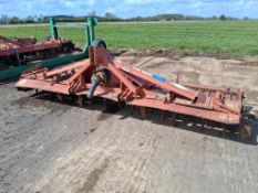 Kuhn HR4002D 4m power harrow with rear tooth packer. Serial No: 961201. NB: problem with gearbox, sp