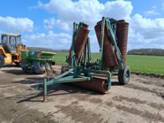 Cousins Contour 10.2m vertical folding Cambridge rolls with 24� rings