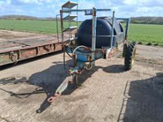 Single axle water bowser
