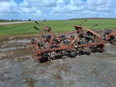 Kongskilde Vibroflex 4.2m cultivator, manual folding with depth wheels