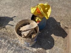 Quantity nuts, bolts screws etc