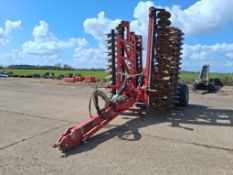 2019 Sumo Mixidisc 6m hydraulic folding discs with large packer, wheel eradicators, rear services an