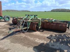 Cousins Contour 6.3m vertical folding Cambridge rolls with 29� rings