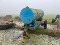 Single axle water bowser on 10.00/15 wheels and tyres