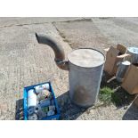 Lorry exhaust box