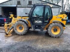 2015 JCB 533.105 loadall with stabilising legs and pallet tines. Datatag registered. Reg No: FD15 KX