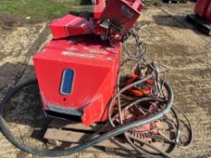 2003 Hatzenbichler Air 8 pneumatic seeder, 8 outlets. Serial No: 0946-3/03