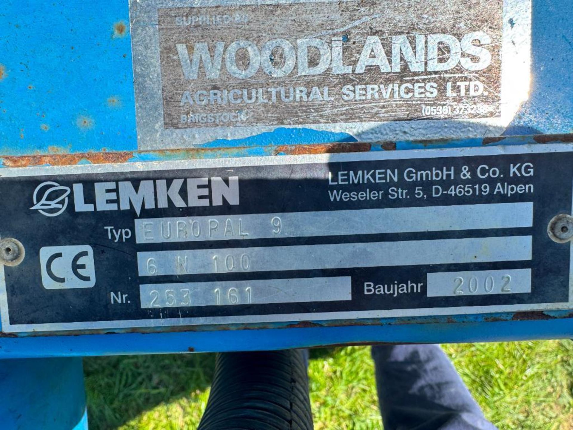 2002 Lemken Europal 8, 6 furrow reversible plough with skimmers. Serial No: 253161 - Image 16 of 16