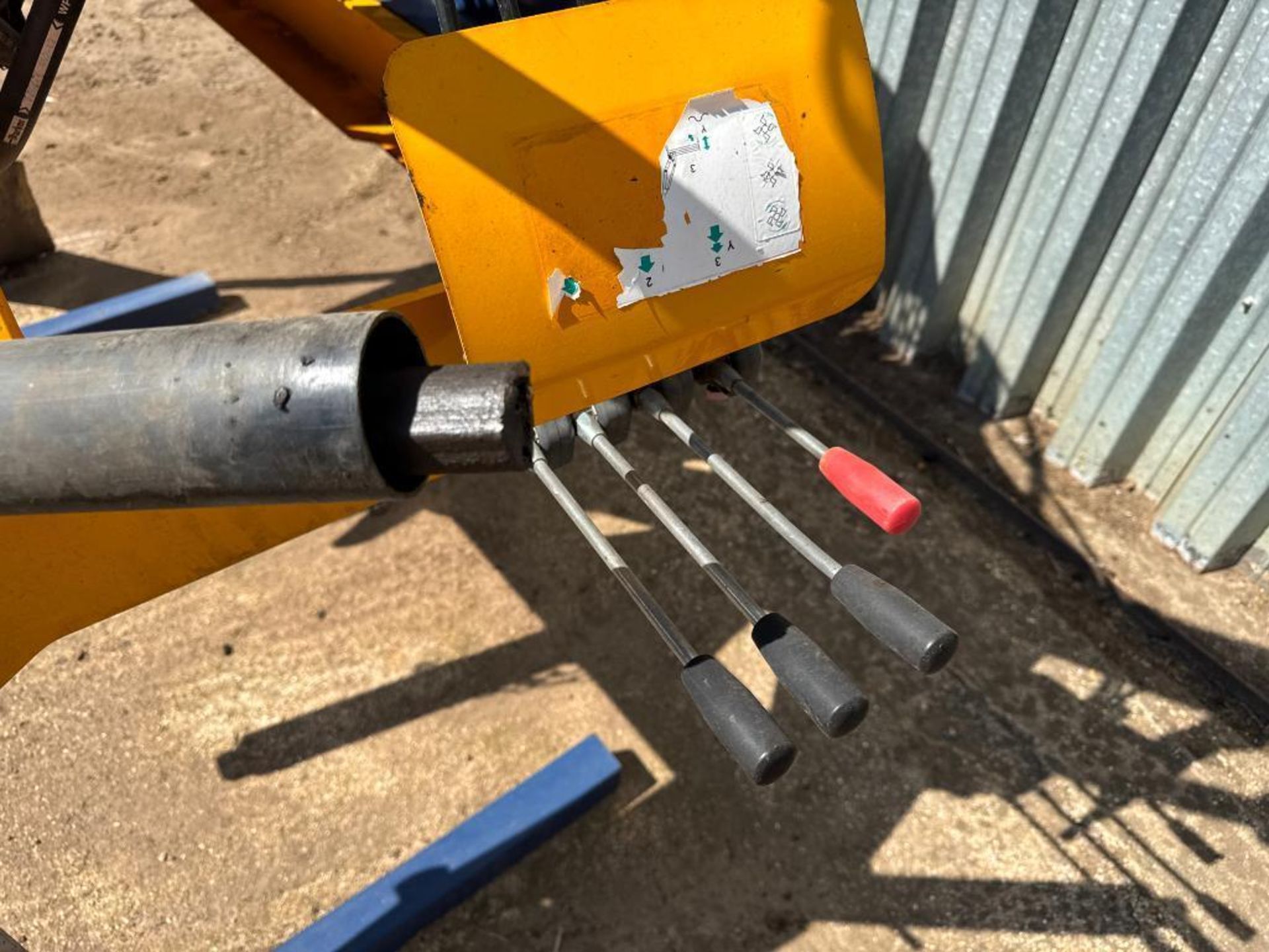 2012 Bomford Kestrel E hedge cutter with Bomford Pro Trim 1.2m flail, manual lever control. Model No - Image 4 of 20
