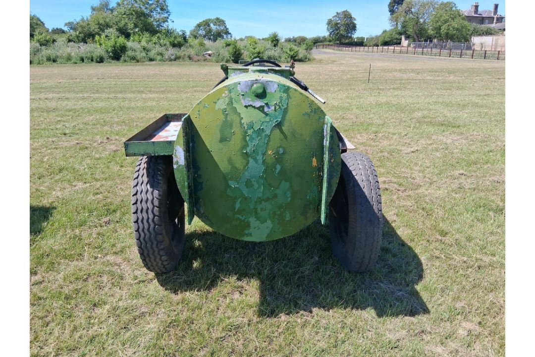 Diesel bowser with 12v pump, single axle on 8.00-19 wheels and tyres - Image 7 of 12