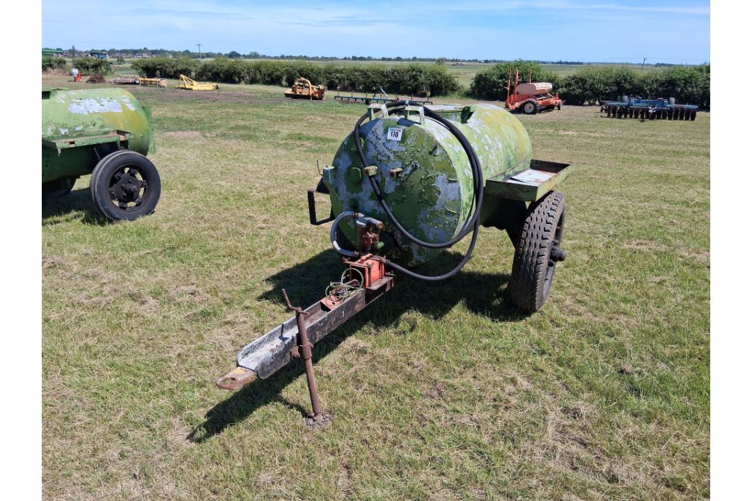 Diesel bowser with 12v pump, single axle on 8.00-19 wheels and tyres - Image 1 of 12