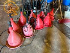 10No plastic game feeders