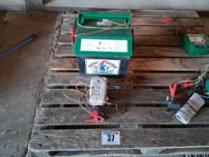 2No fencing energisers