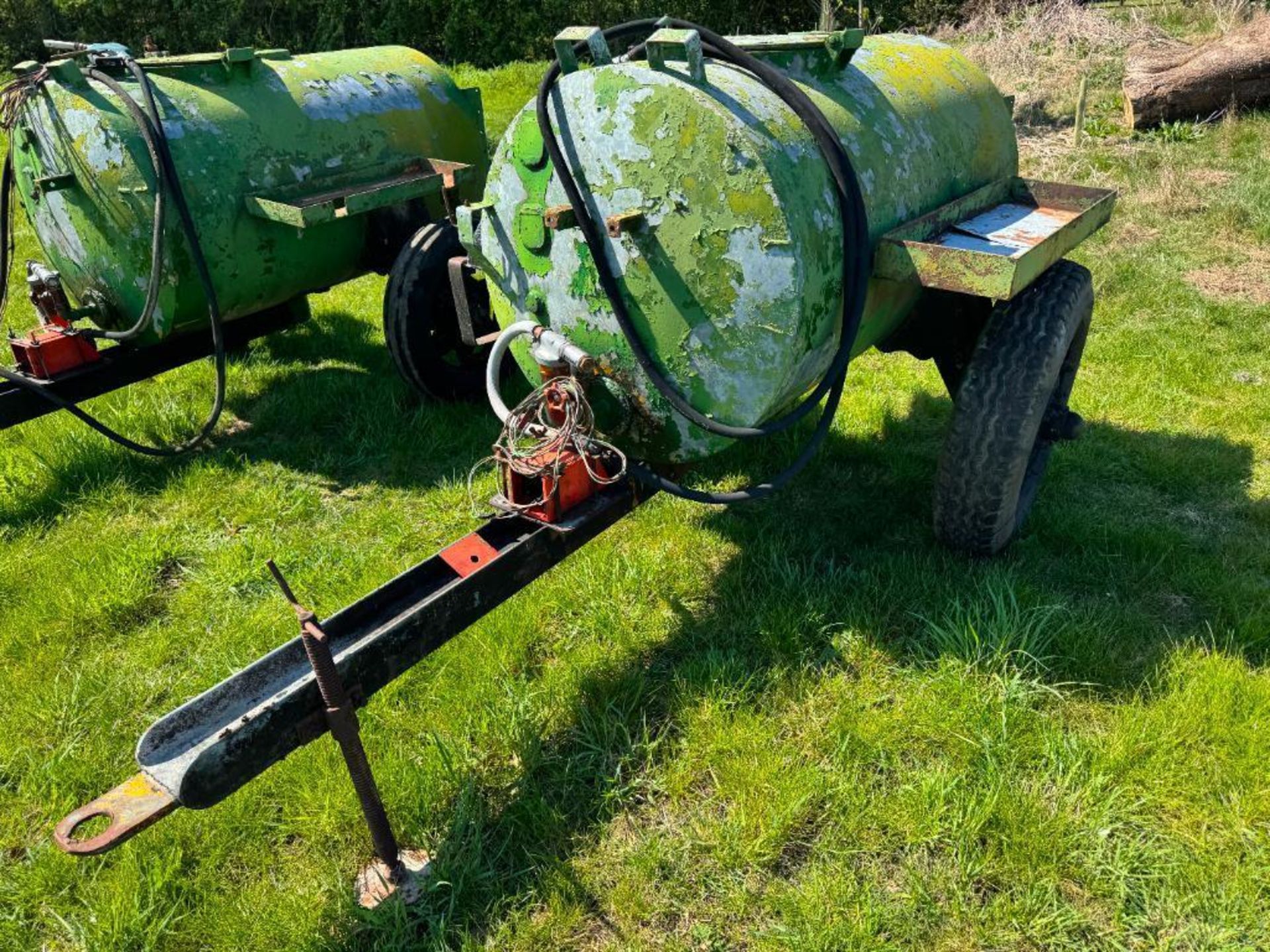Diesel bowser with 12v pump, single axle on 6.00-19 wheels and tyres - Image 12 of 13