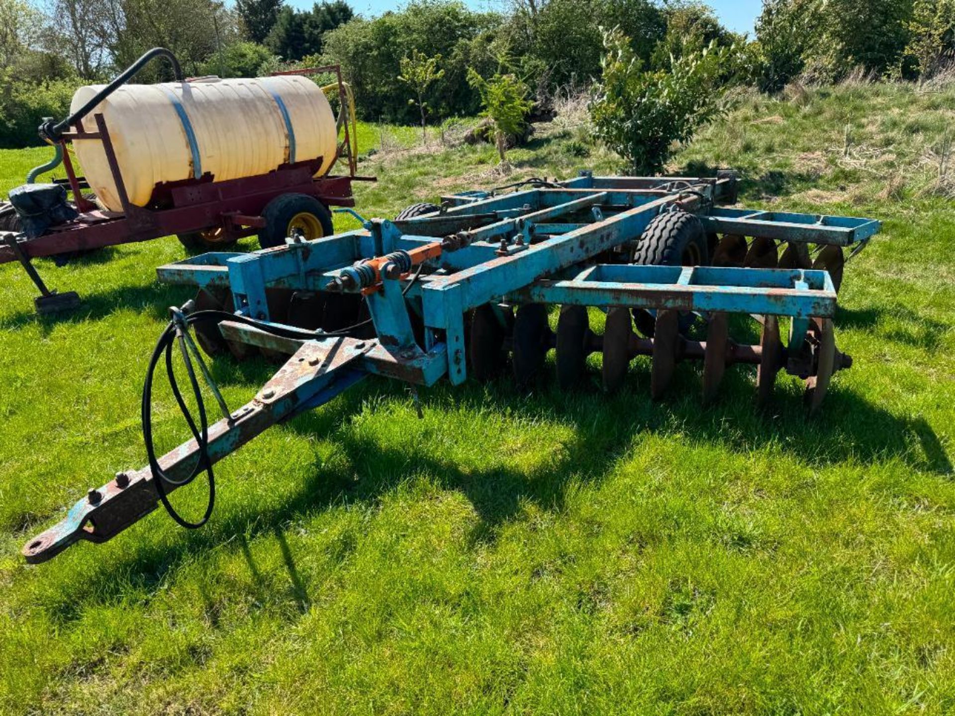Parmiter 3.5m trailed discs, manual depth control with rear drawbar ​​​​​​​NB: Manual in Office - Image 14 of 14