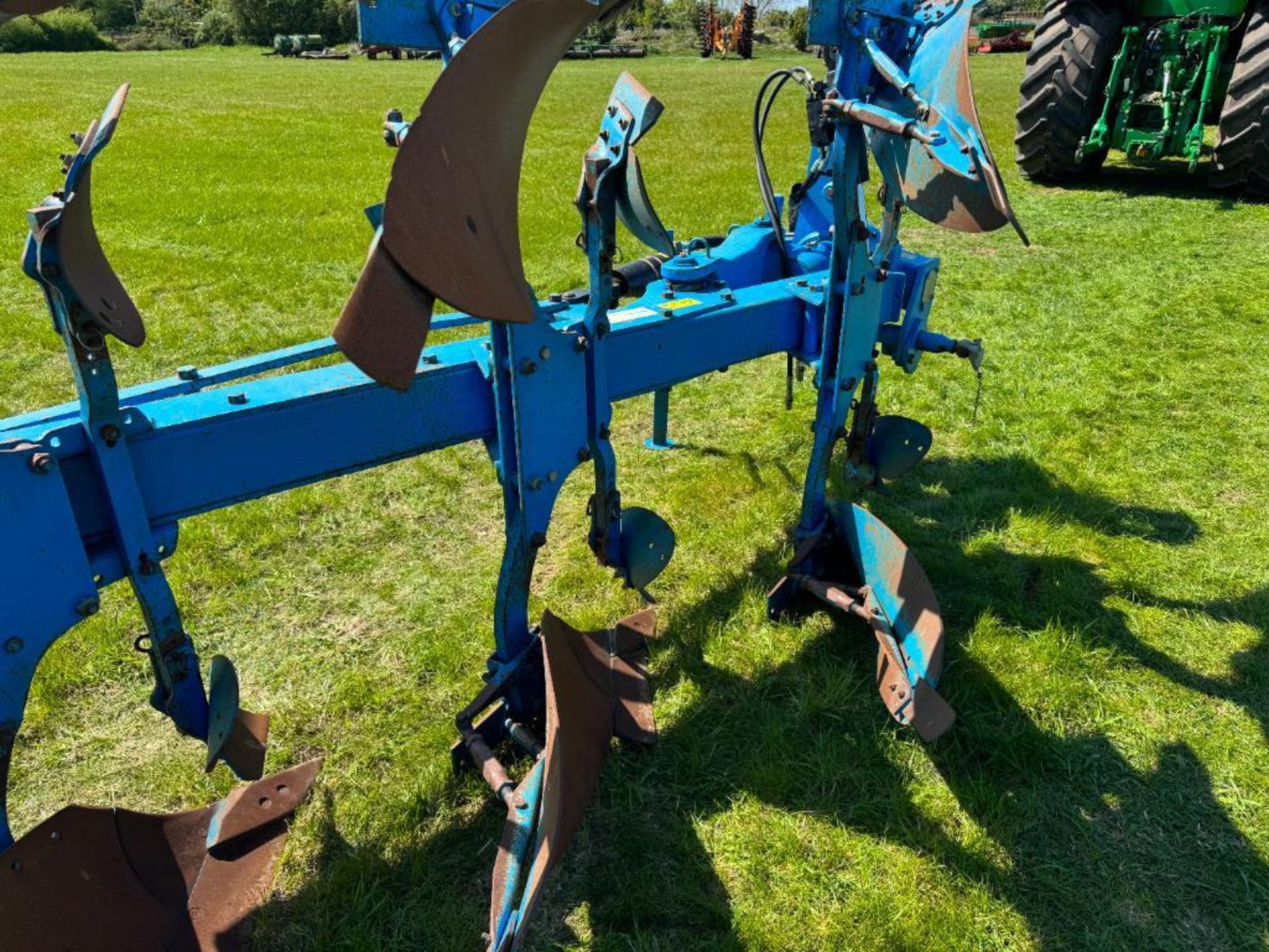 2002 Lemken Europal 8, 6 furrow reversible plough with skimmers. Serial No: 253161 - Image 10 of 16