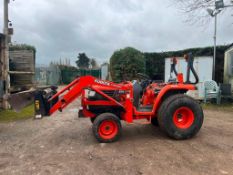 2002 Kubota STA-35 - (Buckinghamshire)