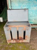 Misc. Stimmer Transport Box - (Buckinghamshire)