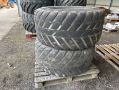 2No 560/60R22.5 wheels and tyres, 10 stud