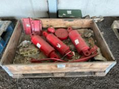 3No Horsch rams and brackets