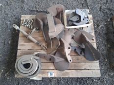 Quantity Simba wearing metal